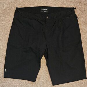Men's padded bicycle shorts